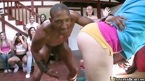 Курва пума с гърло и смучене потно клипове